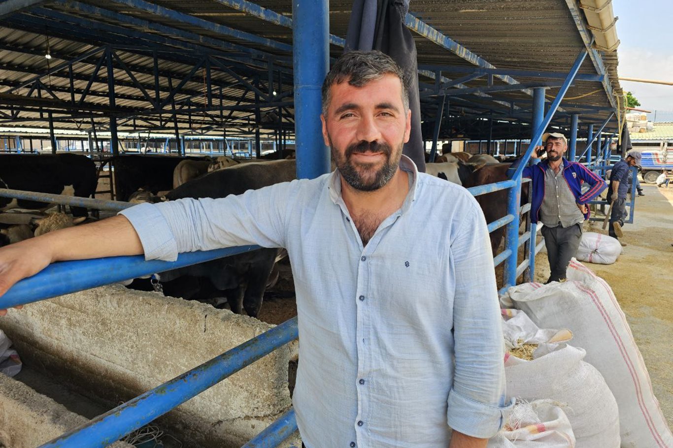 Bursa'da kurban pazarlarına "kurbanlıklar" gelmeye başladı