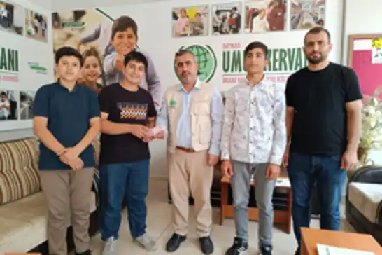 İmam hatip öğrencileri kermes gelirini Gazze'ye bağışladı