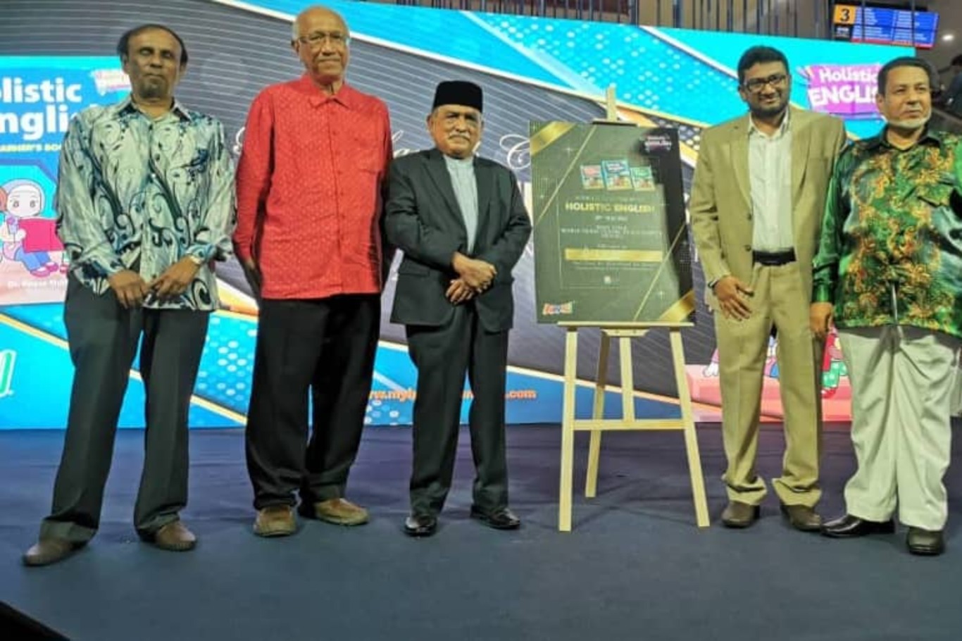 Holistic English: New textbook series teaches English with Islamic perspective