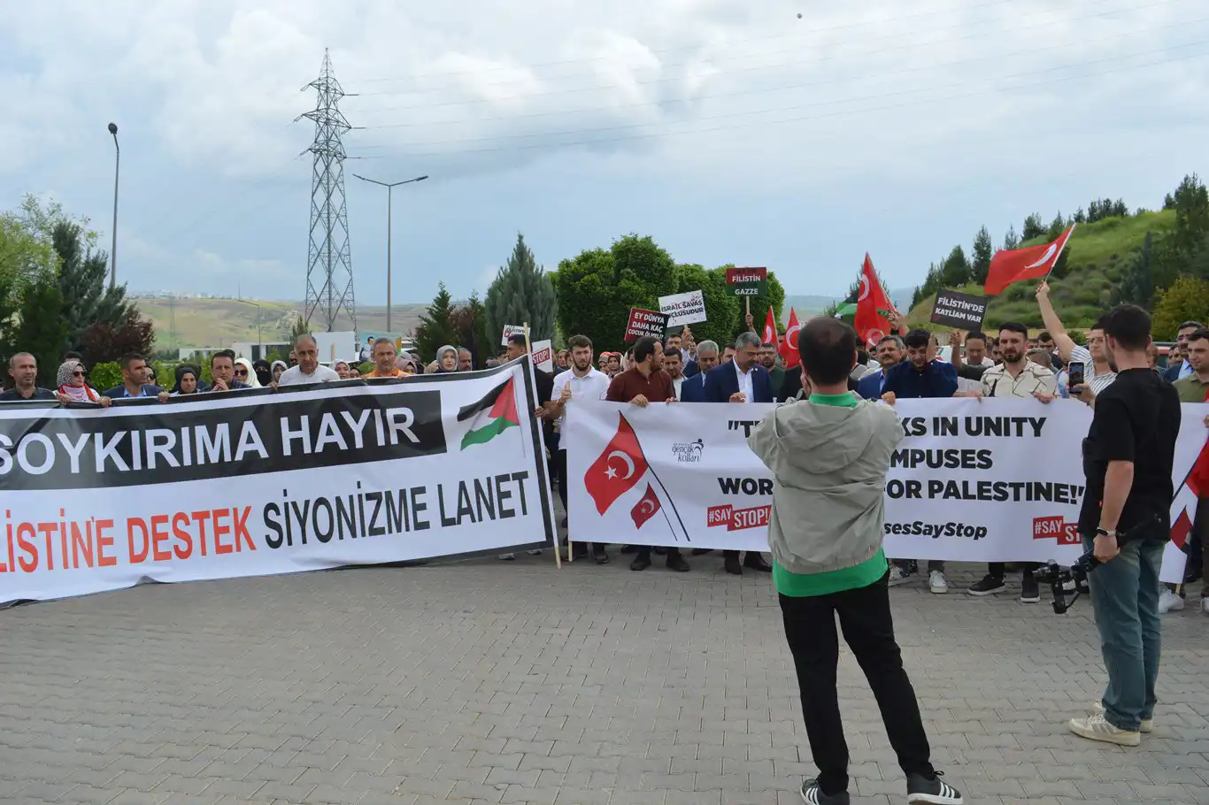 Siirt Üniversitesi öğrencileri, işgalci barbarlığına karşı durma çağrısında bulundu