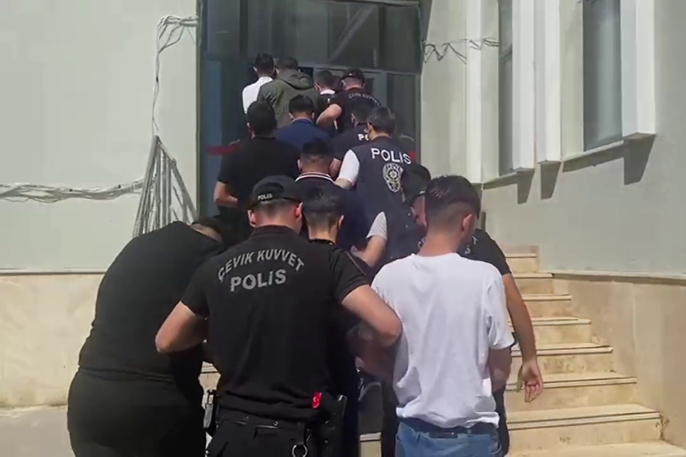 Malatya merkezli 5 ilde bahis operasyonu: 17 tutuklama