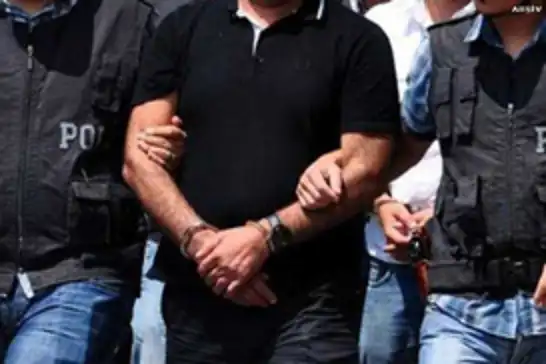 Manisa'da aranan 42 kişiden 24'ü tutuklandı