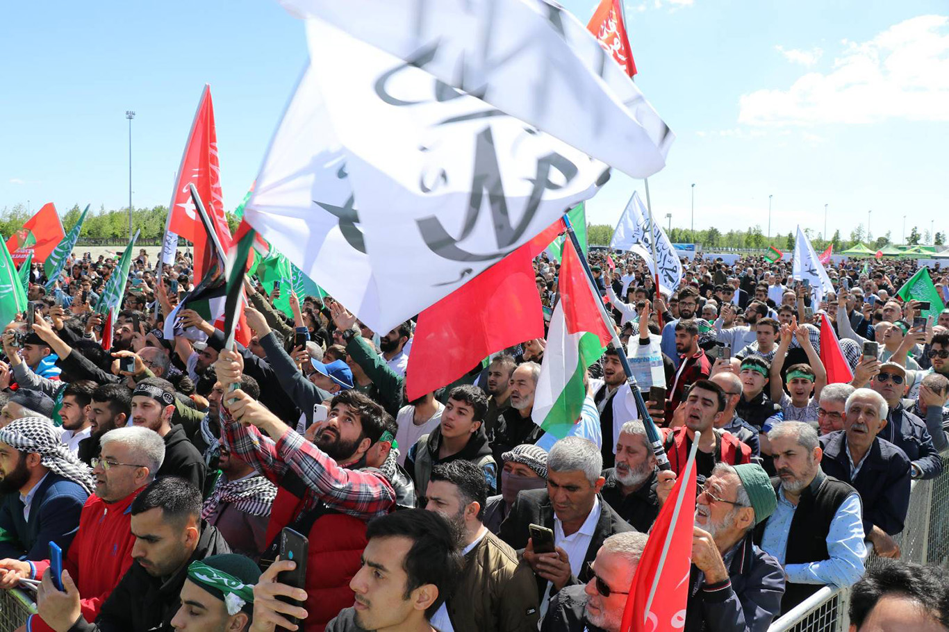 Peygamber Sevdalıları Vakfı, İstanbul'da Mevlid-i Nebi etkinliği düzenledi.