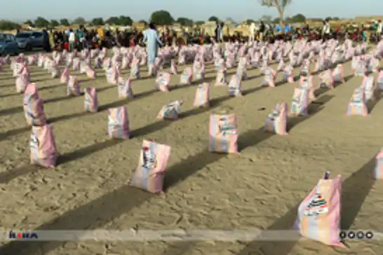 International aid organizations provide food aid to thousands in Chad refugee camp