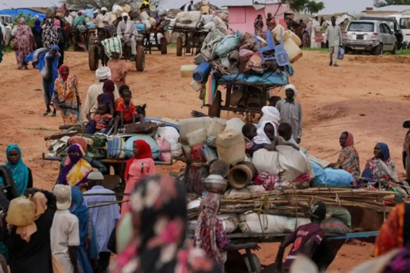 BM'den Sudan uyarısı: Dünyanın en büyük iç göç krizi yaşanıyor BM'den Sudan uyarısı: Dünyanın en büyük iç göç krizi yaşanıyor