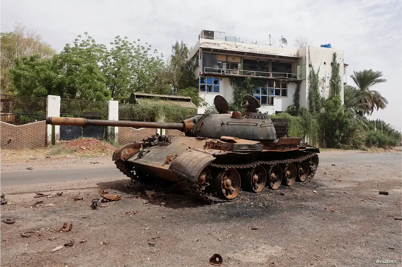 تجدد المعارك العنيفة في الفاشر بين الجيش السوداني وقوات الدعم السريع