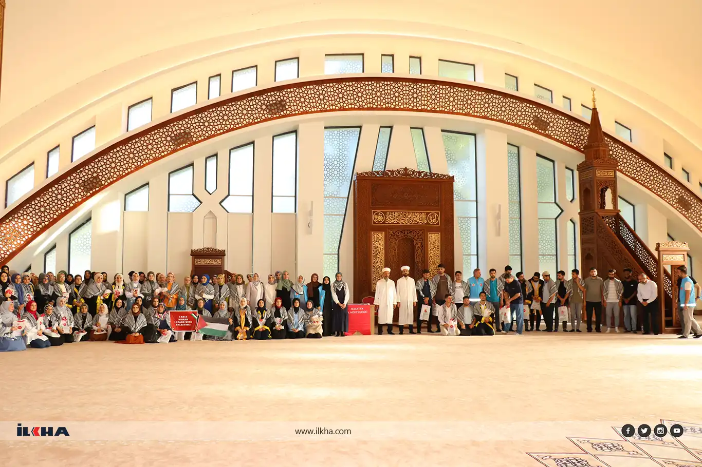Inonu University graduates dedicate ceremony to Gaza, call for global action