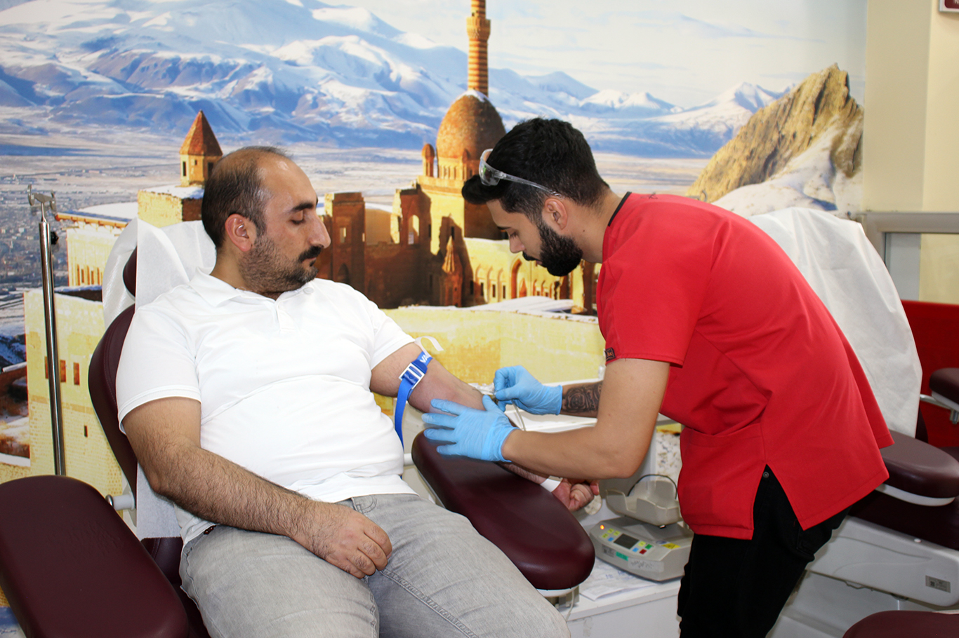 Türkiye'de hastaneler her gün 9 bin ünite kana ihtiyaç duyuyor