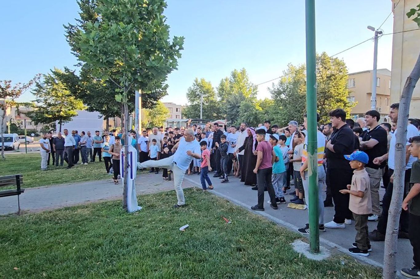 Siyonist işgal rejimin başı Netanyahu Bursa'da taşlandı