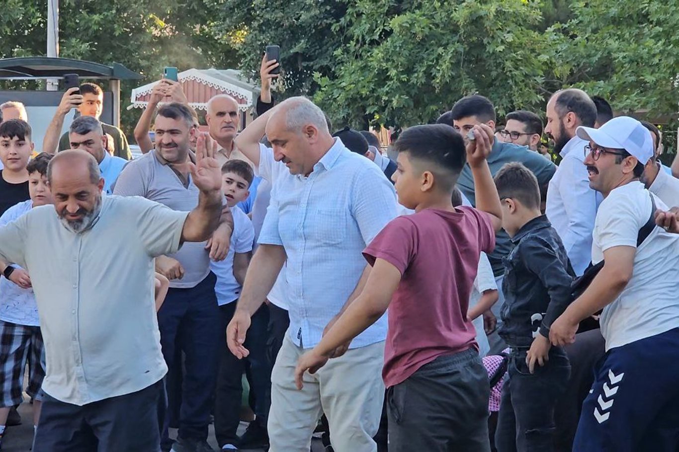 Siyonist işgal rejimin başı Netanyahu Bursa'da taşlandı