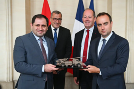 France signs deal to supply CAESAR howitzers to Armenia