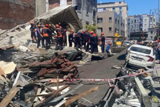 Bakan Yerlikaya, çöken bina sonrası kentsel dönüşüme dikkat çekti