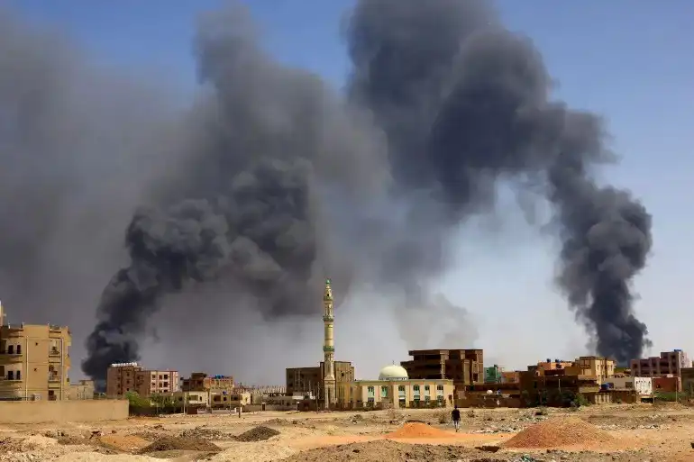 الجيش السوداني يقصف مواقع للدعم السريع بالخرطوم
