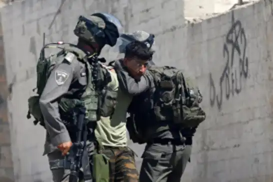 Siyonist işgal rejimi, Batı Şeria'da 12 Filistinliyi alıkoydu