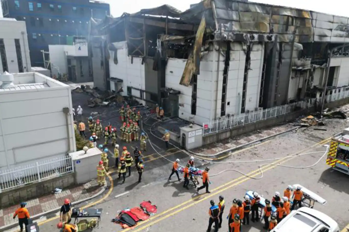 Güney Kore'de pil fabrikasında patlama: 21 ölü, 23 kayıp