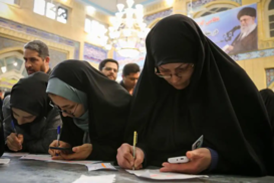 Jalili and Pezeshkian in tight race for Iran's presidency