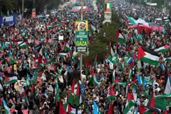 باكستان..آلاف المتظاهرين يحتجون ضد هجمات النظام الصهيوني في غزة