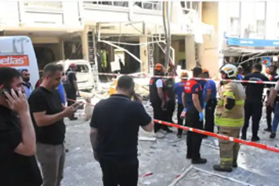 Bakanlar Tunç ve Işıkhan'dan İzmir'deki patlamaya ilişkin açıklama