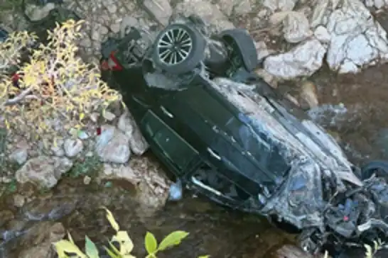 Siirt'te feci kaza: 200 metreden dereye uçan araçta sürücü hayatını kaybetti