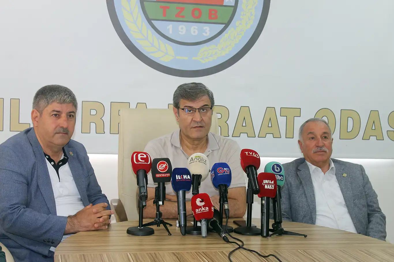 Şanlıurfa Ziraat Odası Başkanları: Hububat fiyatları böyle devam ederse üretimden vazgeçeceğiz Şanlıurfa Ziraat Odası Başkanları: Hububat fiyatları böyle devam ederse üretimden vazgeçeceğiz