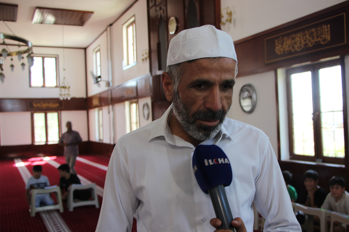 Camiler çocuk sesleriyle şenlendi