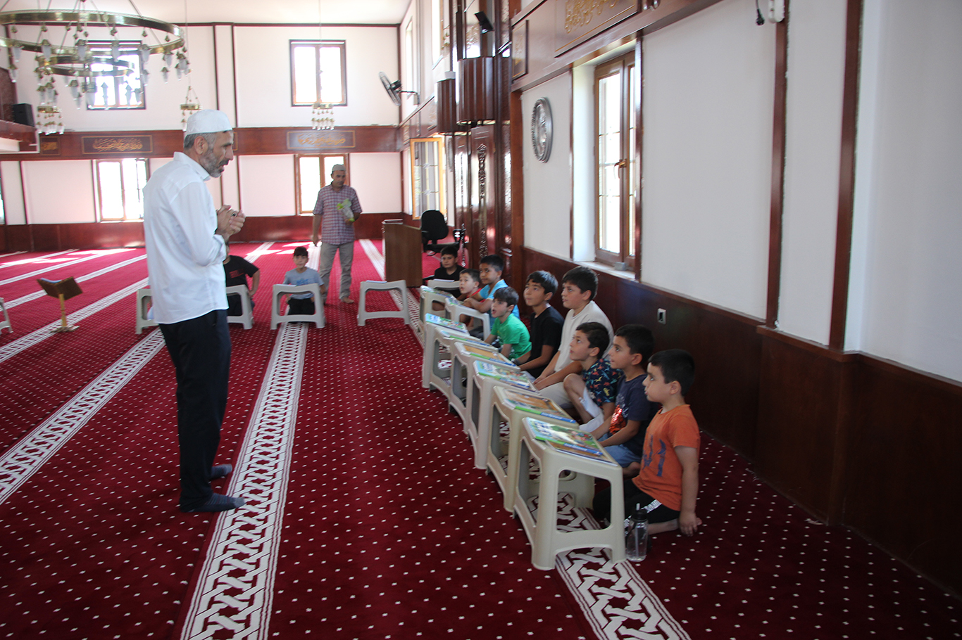Adıyaman'da camiler çocuk sesleriyle şenlendi
