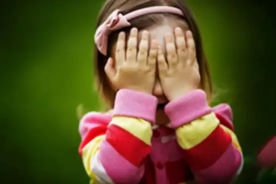 Çocuklarda aşırı utangaçlık neden olur?