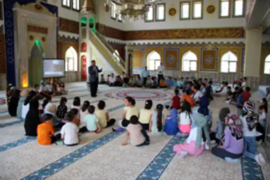 Ağrı'da 1200 cami ve kursta yaklaşık 28 bin öğrenciye Kur'an eğitimi verilecek