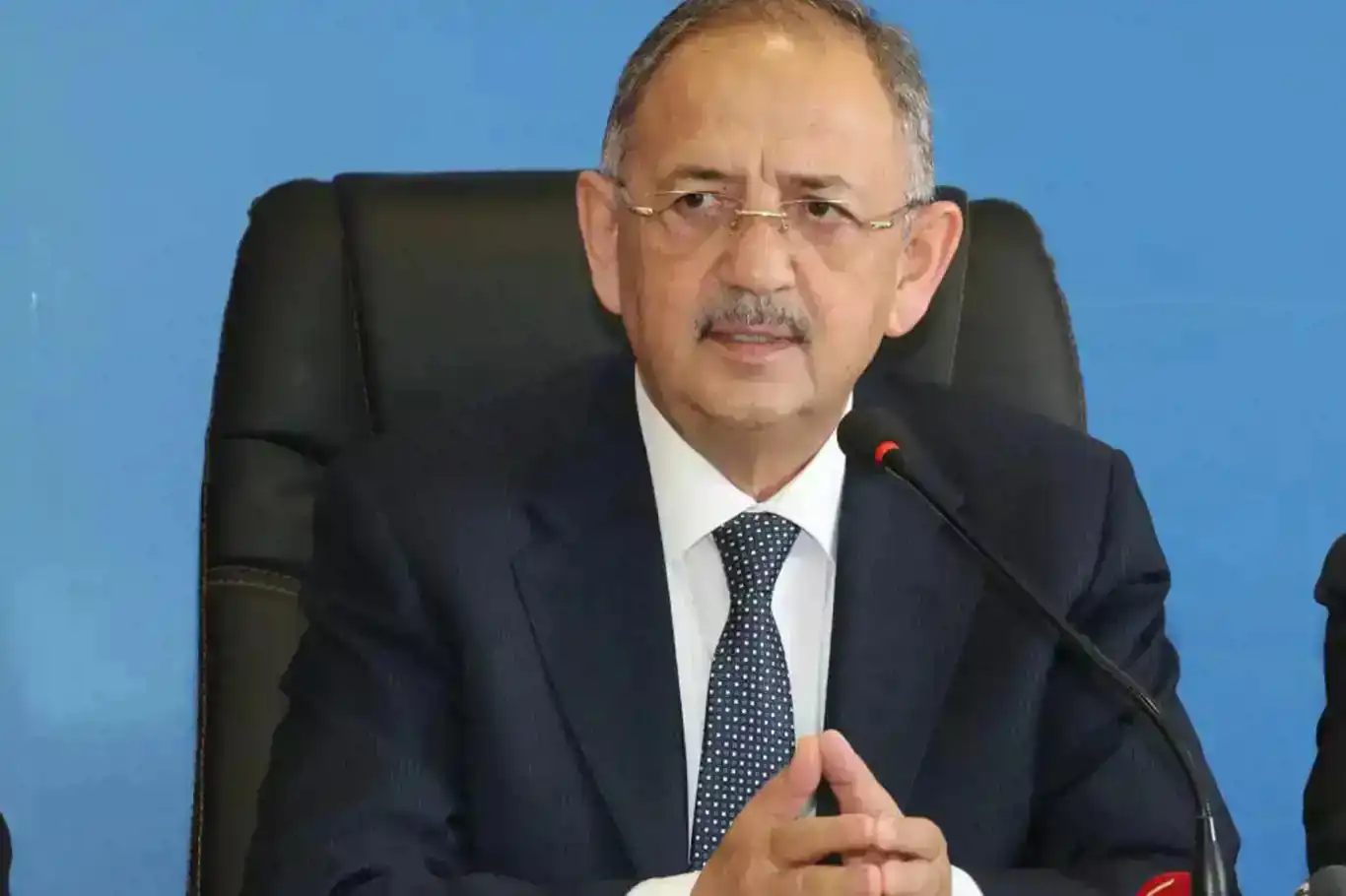 Çevre, Şehircilik ve İklim Değişikliği Bakanı Özhaseki görevinden istifa etti