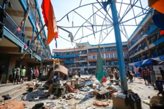 UNRWA: israil son 10 günde Gazze'de 8 okulu bombaladı