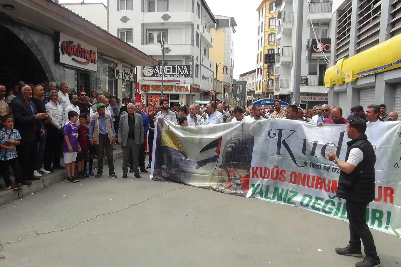 Prophet’s Lovers Foundation holds rally in Ağrı against Gaza genocide
