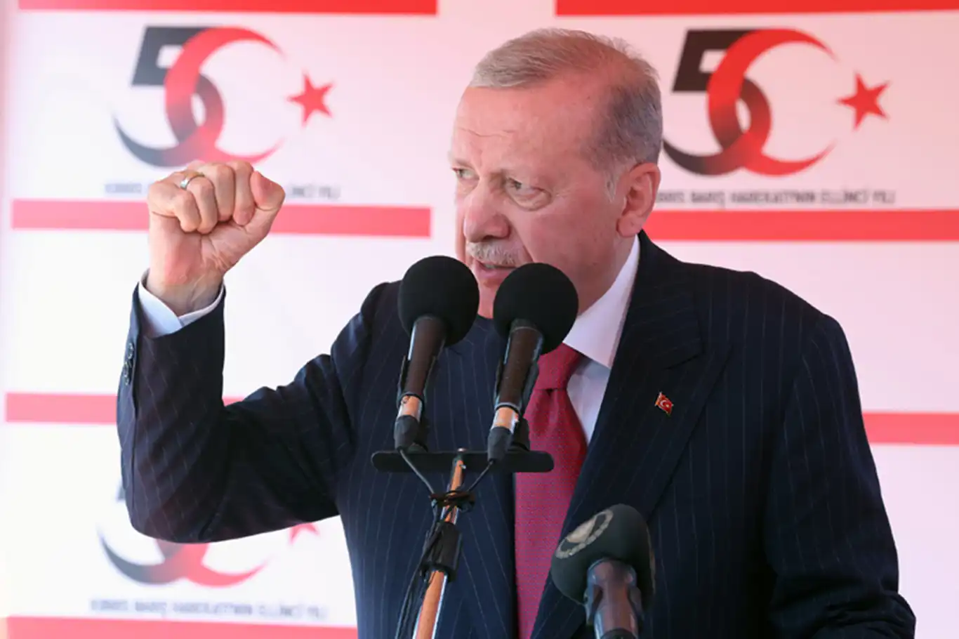 Erdoğan: Türkiye ve KKTC olarak sırt sırtayız Erdoğan: Türkiye ve KKTC olarak sırt sırtayız