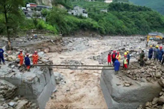 Çin'de köprü çökmesi ve sel olayları: 12 ölü onlarca kayıp