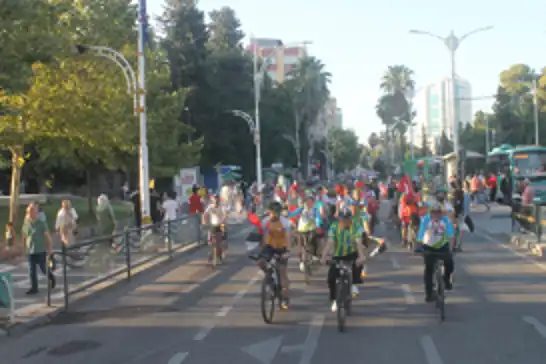 Şanlıurfa'da Gazze'ye destek için bisiklet turu düzenlendi