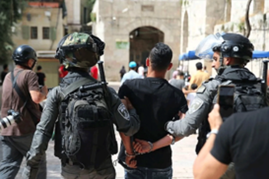 İşgal rejimi, Batı Şeria'da 25 Filistinliyi alıkoydu