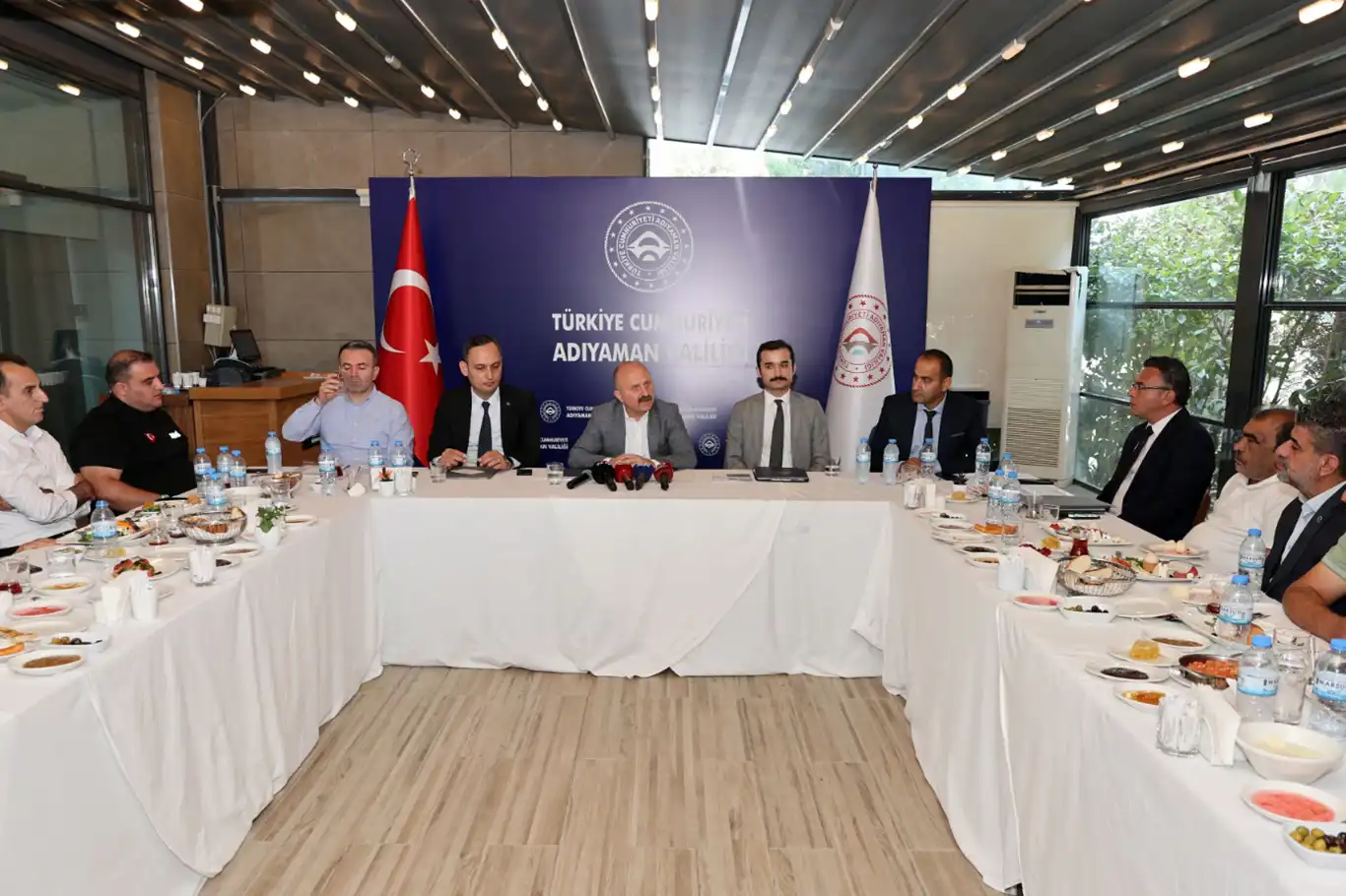 Adıyaman Valisi Varol: Deprem konutlarının tamamı 2025 yılı içerisinde teslim edilecek