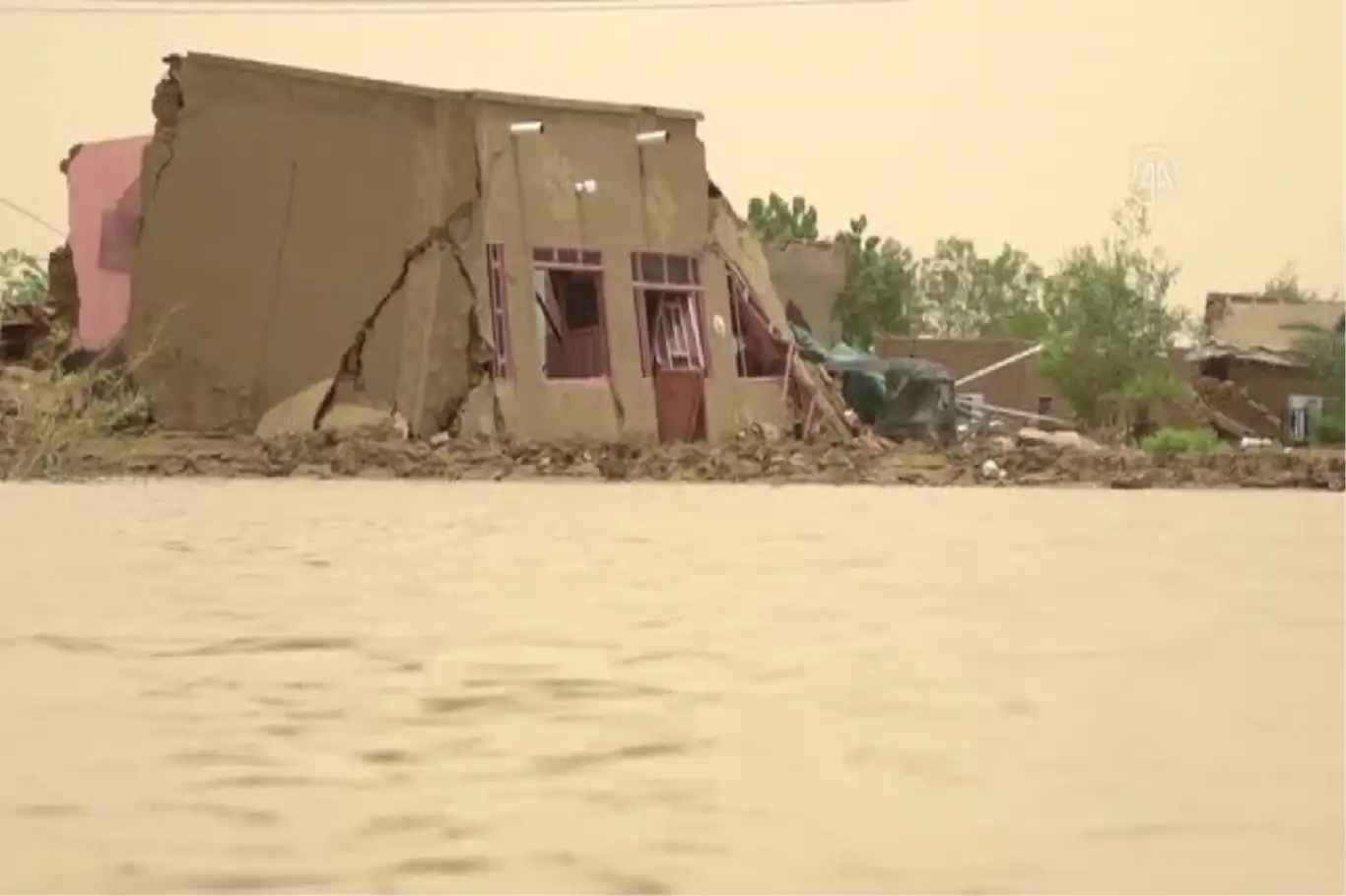 Floods kill at least 12 in eastern Sudan