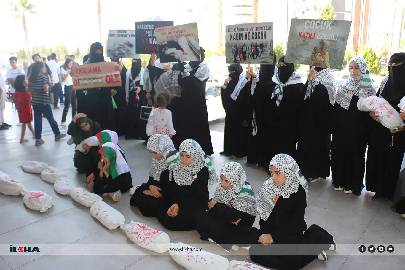 Women and children protest Israeli attacks on Gaza in Şanlıurfa