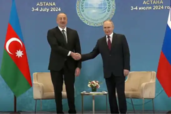 Azerbaycan ve Rusya devlet başkanları Astana'da görüştü