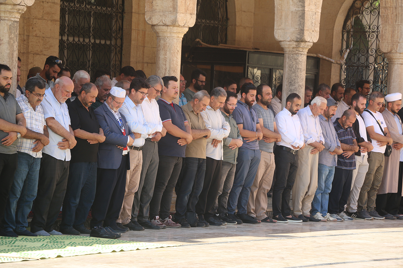 Şanlıurfalılar Heniyye için gıyabi cenaze namazına durdu, suikastı tel'in etti