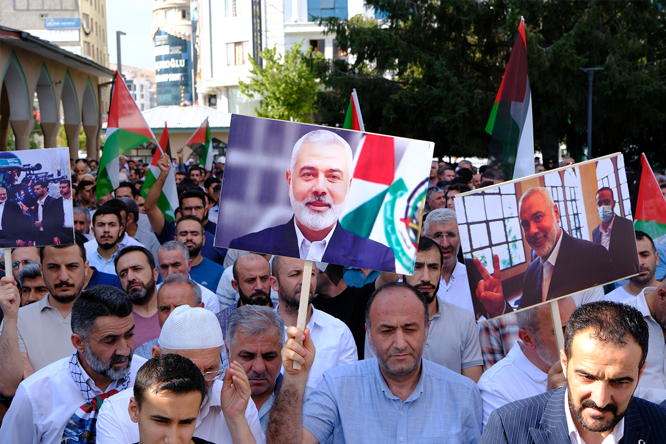 Van’da HAMAS lideri Heniyye için gıyabi cenaze namazı ve basın açıklaması