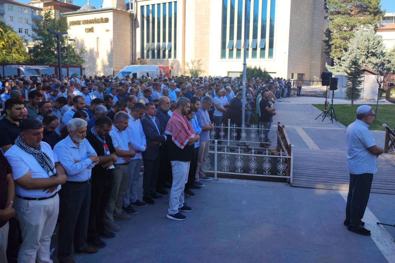 Prof. Dr. Ateş: Şehit olmak bir ölüm biçimi değil, bir hayat şeklidir