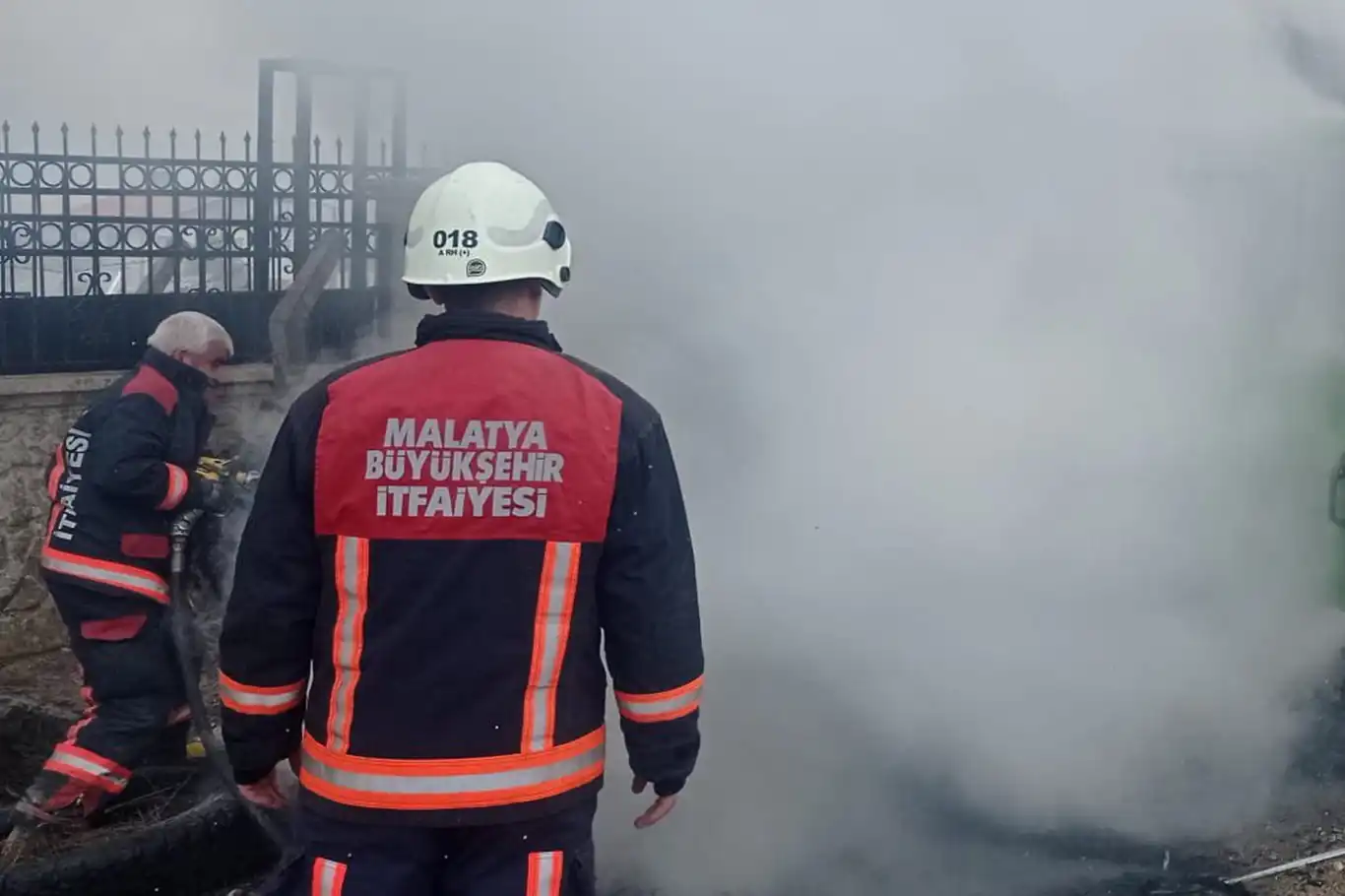 Malatya'da AFAD deposunda yangın