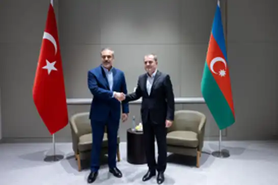 Dışişleri Bakanı  Fidan, mevkidaşı Bayramov ile bir araya geldi