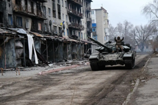 Ukrainian forces retreat from eastern Chasiv Yar amid intense Russian assault