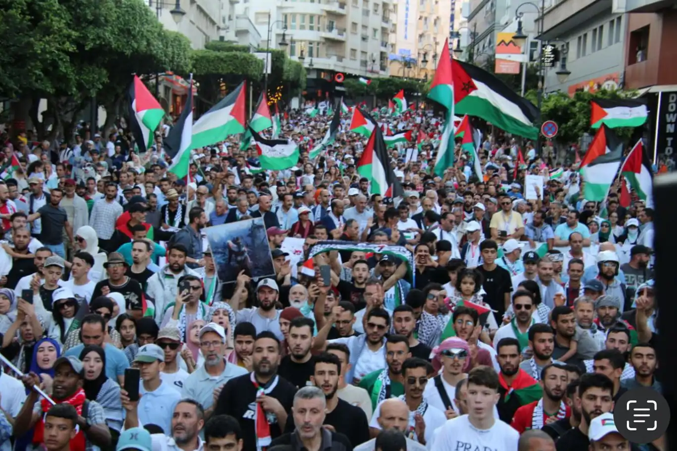 Fas'ta on binlerce kişi Gazze direnişine destek için gösteri düzenledi