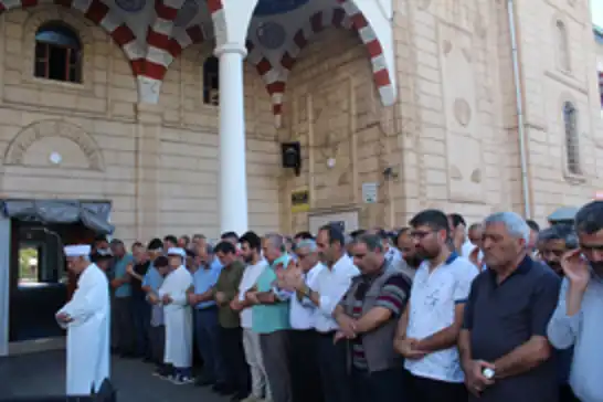 Bingöl’de Gazze’de şehit olanlar için gıyabi cenaze namazı kılındı