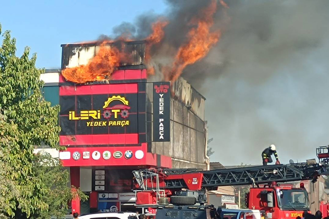 Diyarbakır sanayi sitesinde büyük yangın 