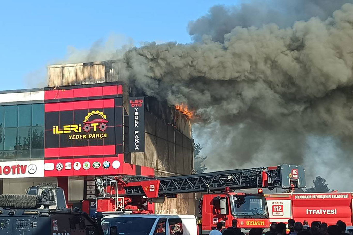 Diyarbakır sanayi sitesinde büyük yangın 