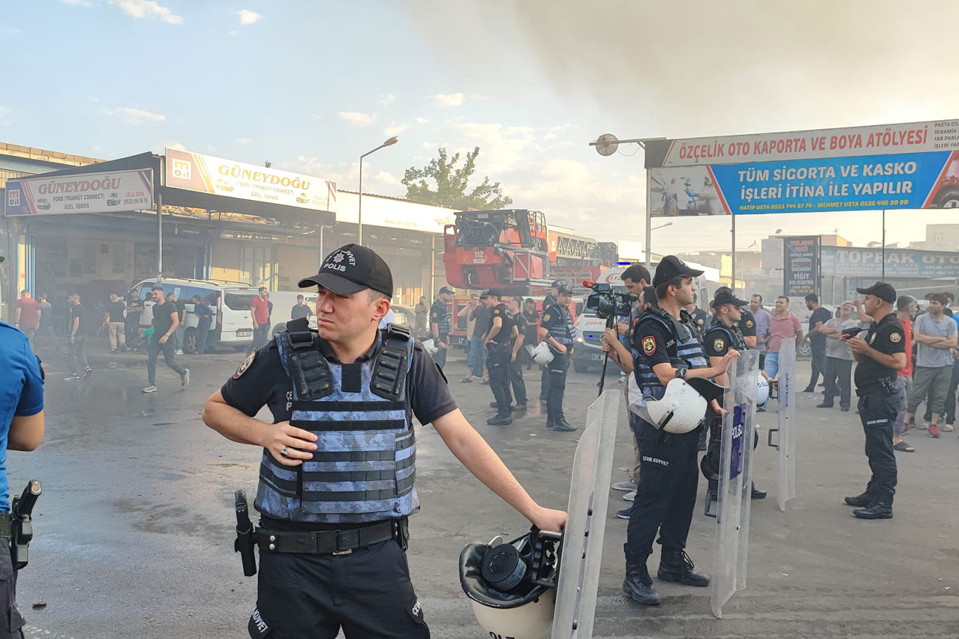 Diyarbakır sanayisinde çıkan yangın kontrol altına alındı